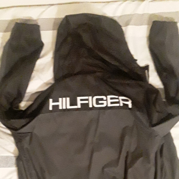Tommy Hilfiger Wind Breaker Jacket Hoodie (Men) - Picture 3 of 4